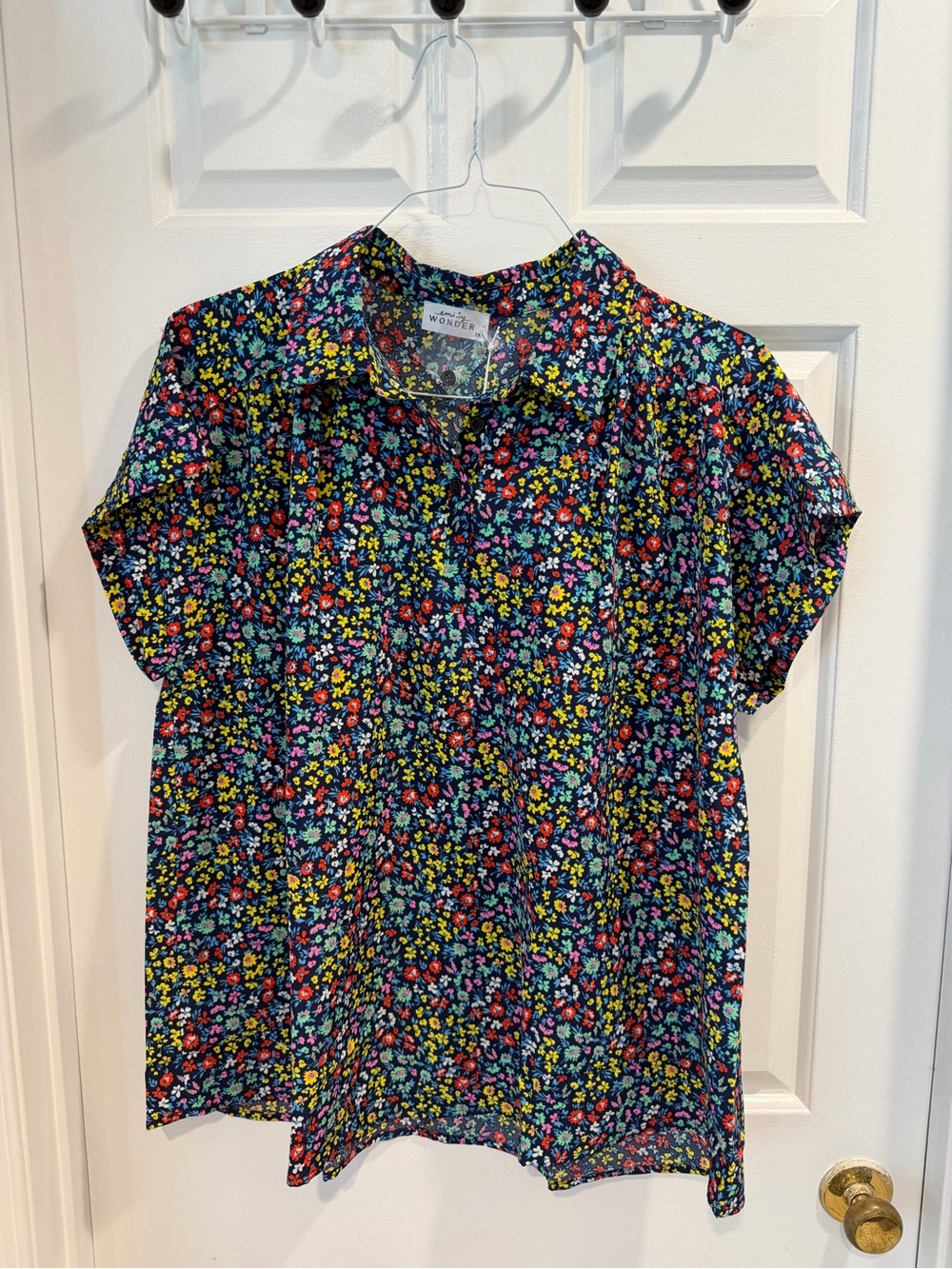 NWT Emily Wonder Women’s Floral Blouse Top Sz 1x & 2x
